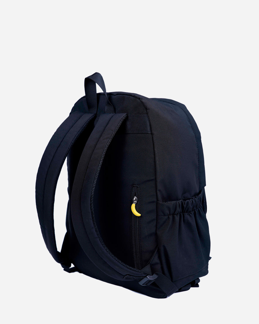 Mochila banana negra clasica. Acolchado para computador. Bolsillo secreto trasero